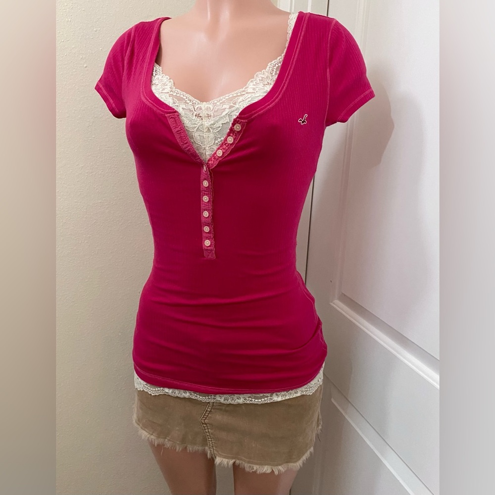Y2K vintage Hollister pink button up short sleeve Henley